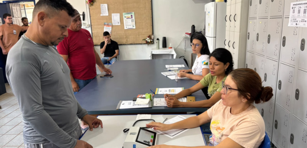 Foto 2 - Óculos inteligentes e relógios conectados estão entre os itens proibidos na cabine de votação