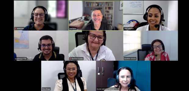 Imagem de uma reunião on-line em formato de grade, com nove pessoas adultas participando por vid...