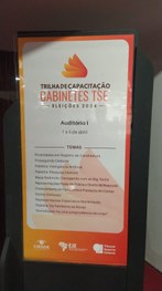 Trilha Capacitações EJE-TSE - Foto 1 - Nasser Hamid, Leonice Pinto e Angelo Molina