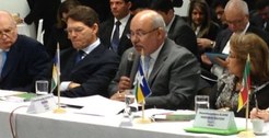Presidente do TRE-RR, Gursen De Miranda, compondo a mesa